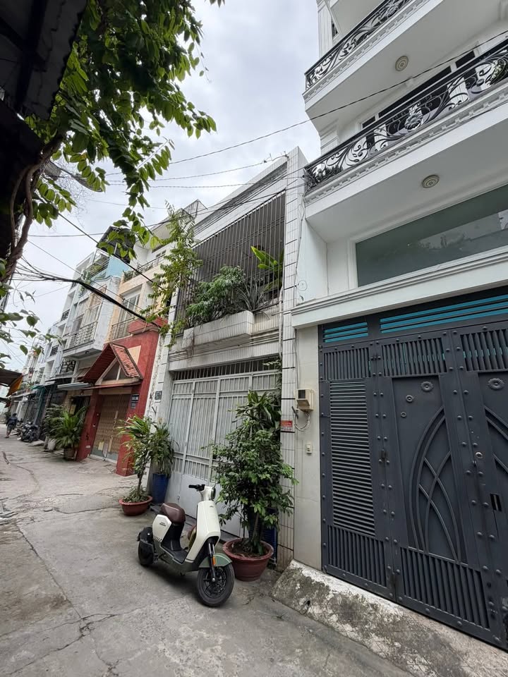 Nhà Gò Vấp 58.4m² giá 7.45 tỷ - Đầu tư lý tưởng tại hẻm xe hơi!