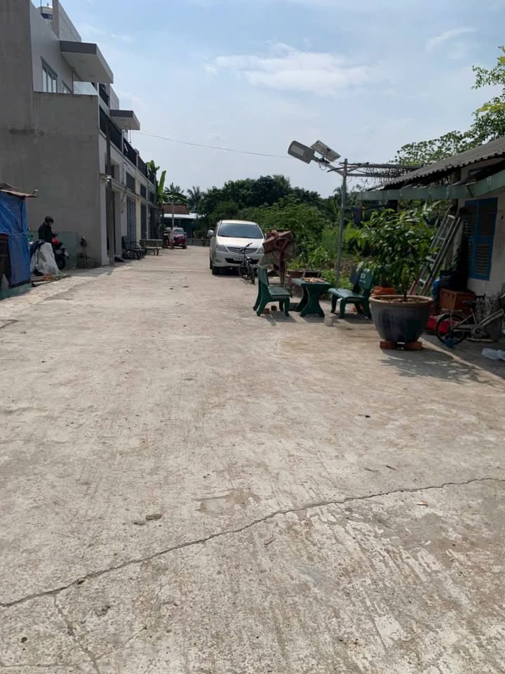 Đất nền Tân Quý Tây, Bình Chánh 82.5m² giá 2.2 tỷ - Sổ hồng chính chủ, đầu tư sinh lời!