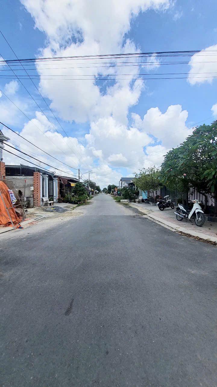 Nhà 2 Mặt Tiền 300m² Phường Ninh Thạnh Tây Ninh - Kinh Doanh Đắc Địa!