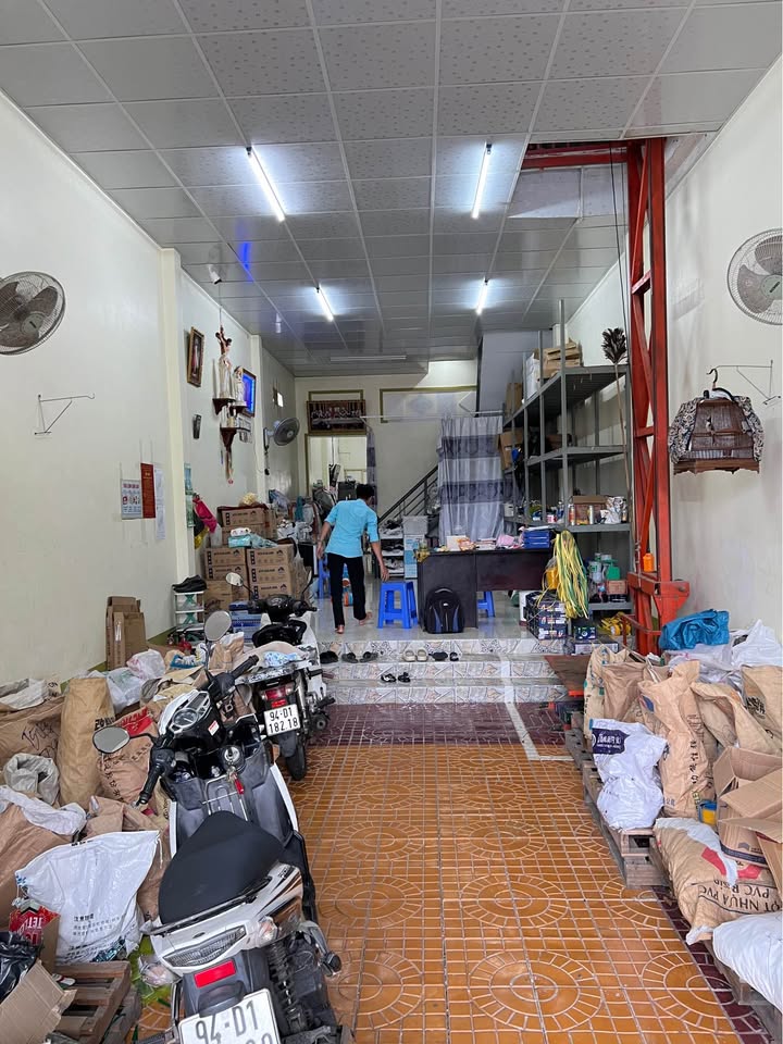 Nhà 1 trệt 1 lầu khu ĐT Tài Lộc, Phường Lý Văn Lâm, 106.52m² - Giá chỉ 2 tỷ!