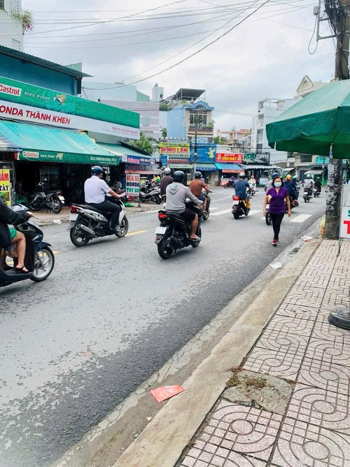 FrontHouse mặt tiền Nguyễn Lý, Quận Tân Phú 106m² giá 14.9 tỷ - Đầu tư sinh lời ổn định!