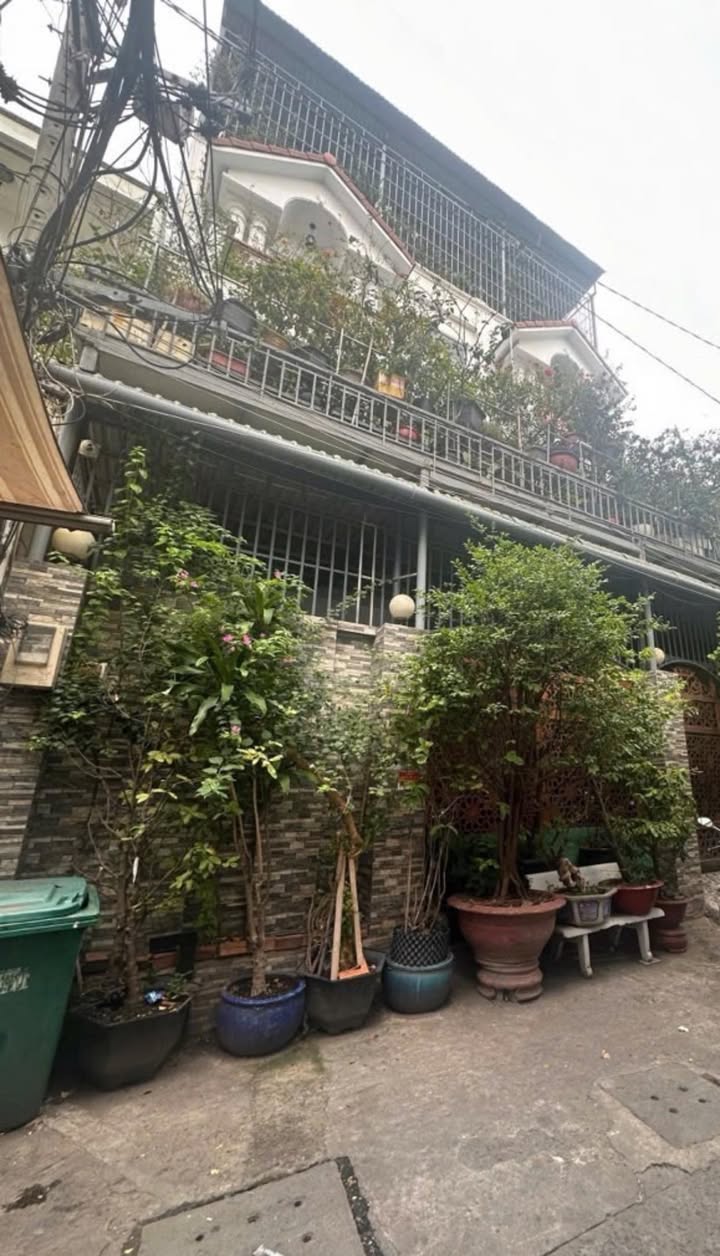 Căn hộ Chdv đường Hồ Đắc Di, quận Tân Phú, 203.4m² giá 18 tỷ - Dòng tiền ổn định!