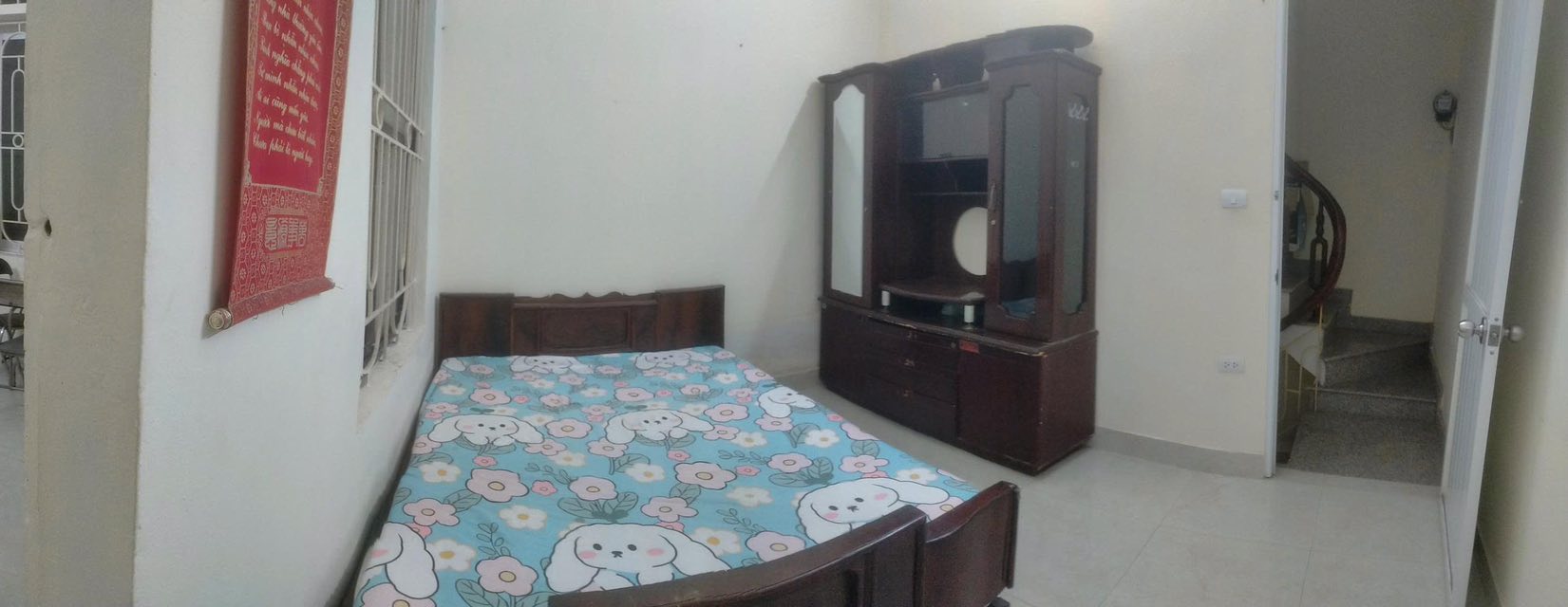 Cho thuê nhà nguyên căn tầng 3 gần chợ Khâm Thiên, Đống Đa, 45m² - Phù hợp gia đình trẻ!