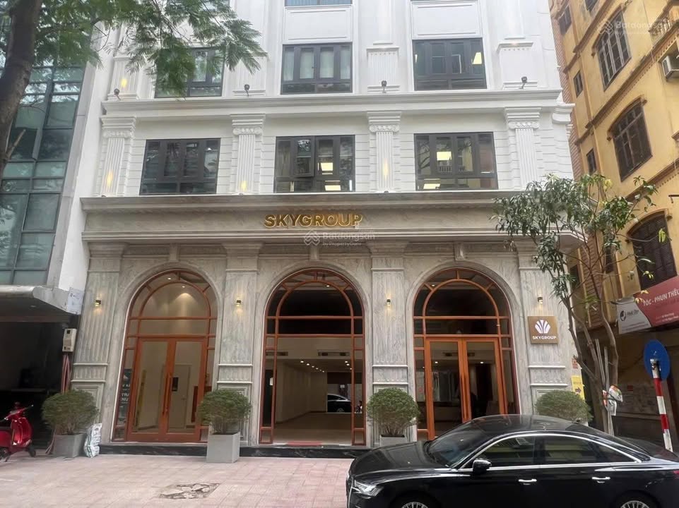 Cho thuê mặt bằng lô góc Vũ Ngọc Phan 180m² giá mềm - Cơ hội đầu tư lý tưởng!