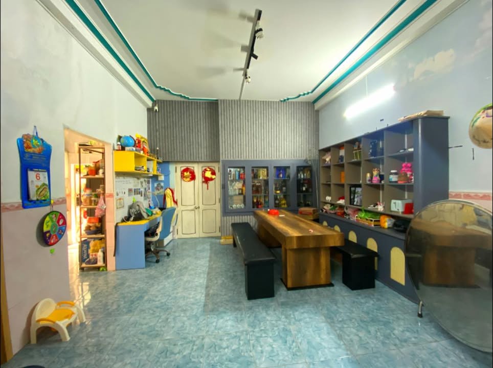 Nhà 1 trệt 1 lầu Lý Tự Trọng, Phường 7, Tuy Hòa 158.4m² - Giá chỉ 6.4 tỷ VND!