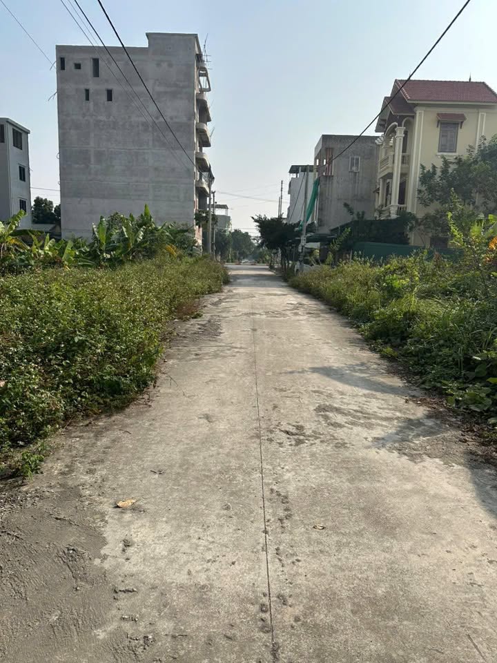 Đất nền Ninh Bình 90m² giá 4 tỷ - Chính chủ, đường rộng thông thoáng!