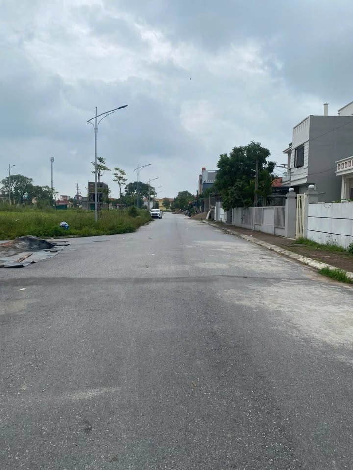 Đất nền Hòa Phong, Mỹ Hào, Hưng Yên 100.5m² giá 3 tỷ - Vị trí đắc địa kinh doanh!