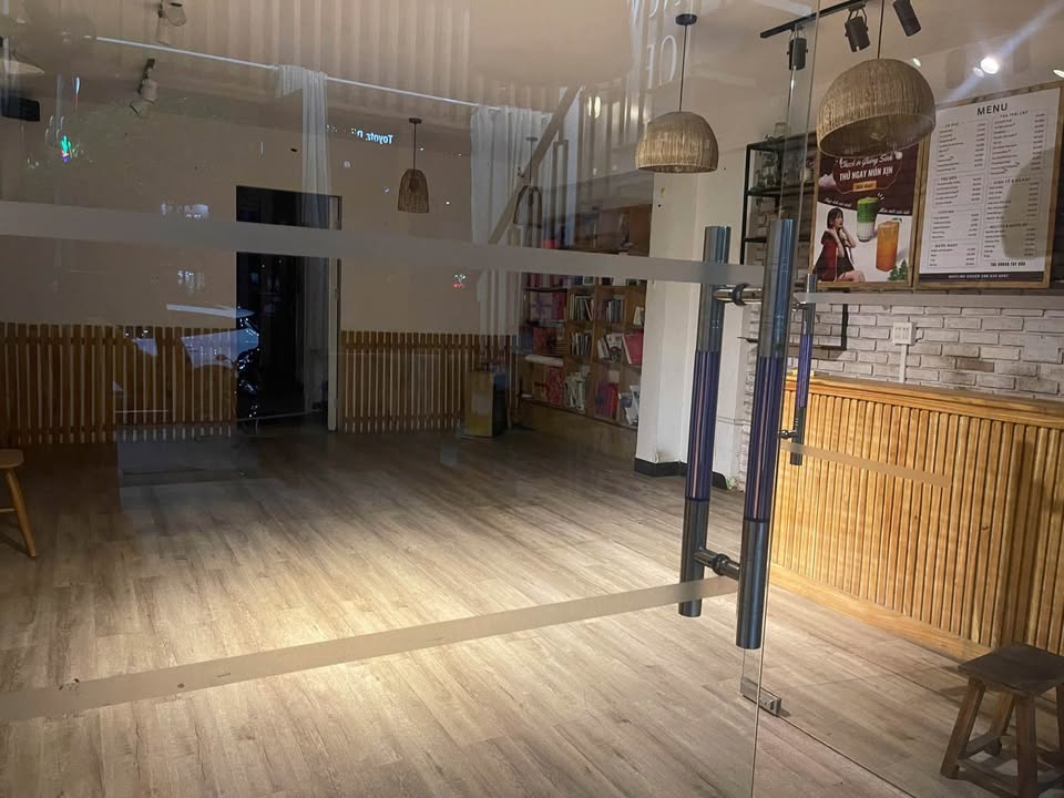 Mặt bằng cho thuê mặt tiền Hùng Vương, phường 7, Tuy Hòa - Diện tích rộng rãi, giá 7 triệu/tháng!