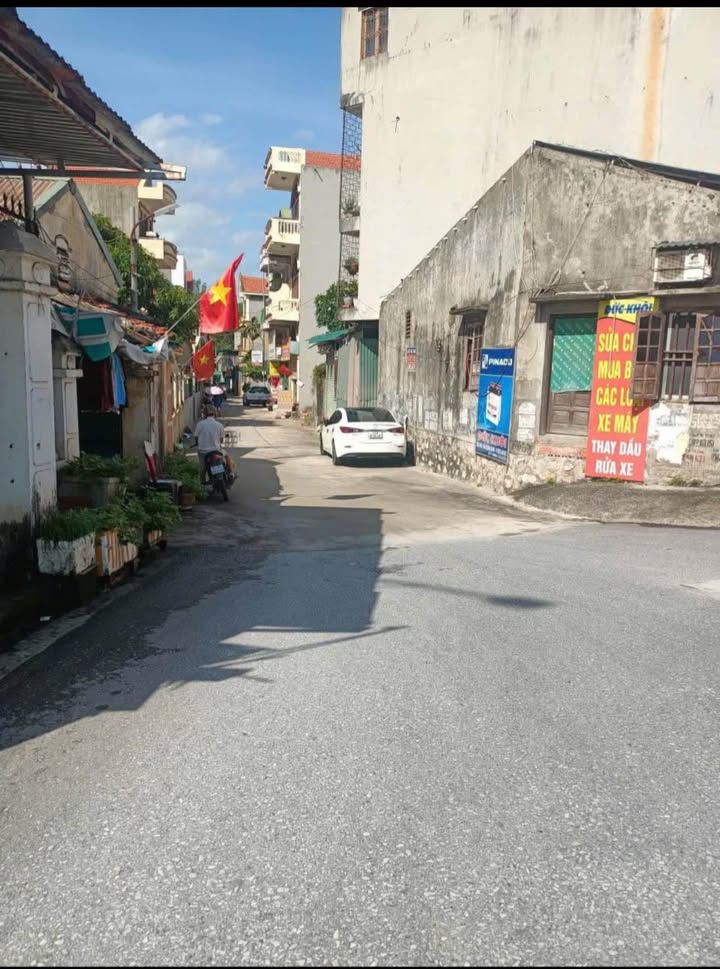 Nhà 3 tầng tại Bãi Cháy, Hạ Long 64m² giá 3.5 tỷ - Đầu tư sinh lời ngay!