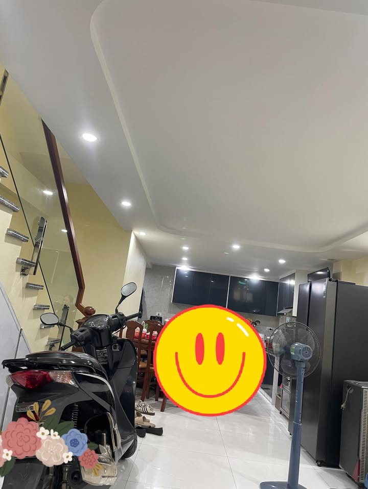 Nhà 4 tầng Ngõ 5 Bãi Muối 46m² giá 4 tỷ - Ô tô đỗ cửa, tiện ích đầy đủ!