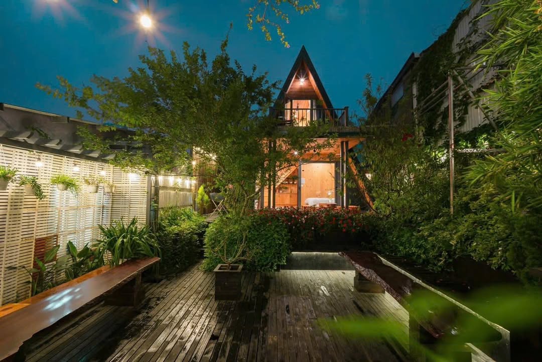 Nhà nguyên căn cho thuê tại Đà Lạt - 2 tầng, 2 phòng ngủ, giá thỏa thuận - Sân BBQ tuyệt vời!