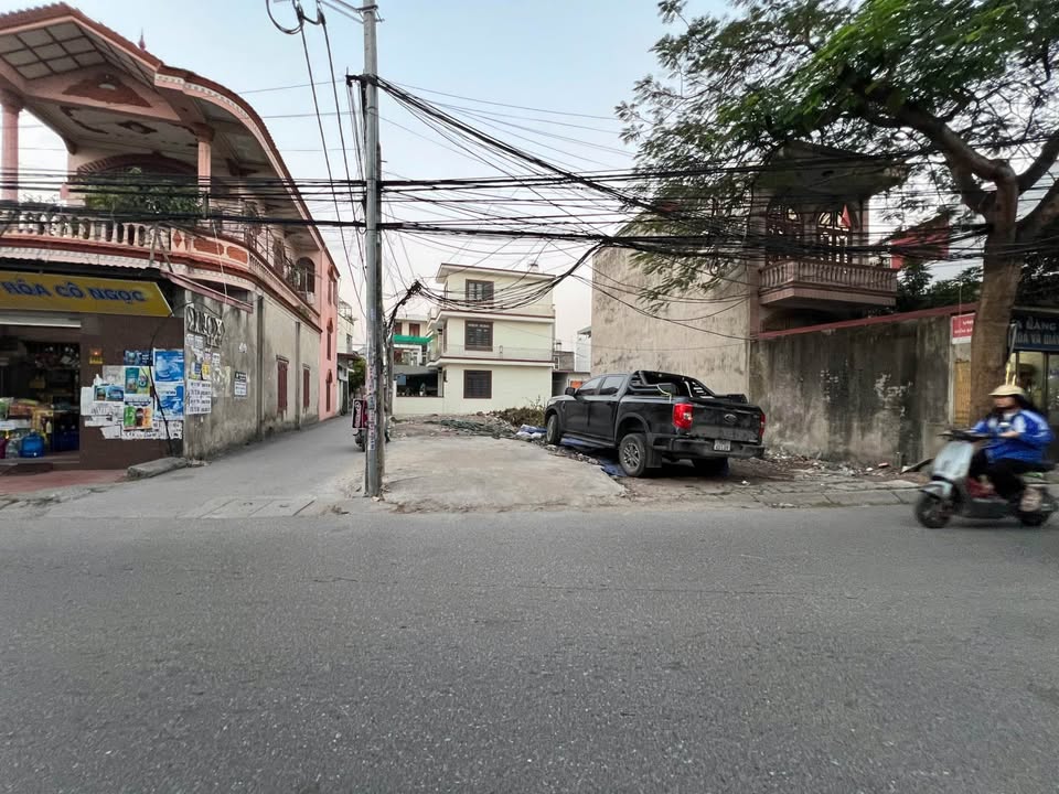 Đất lô góc mặt đường Kiều Hạ, 230m² giá 11.5 tỷ - Cơ hội đầu tư hiếm có!