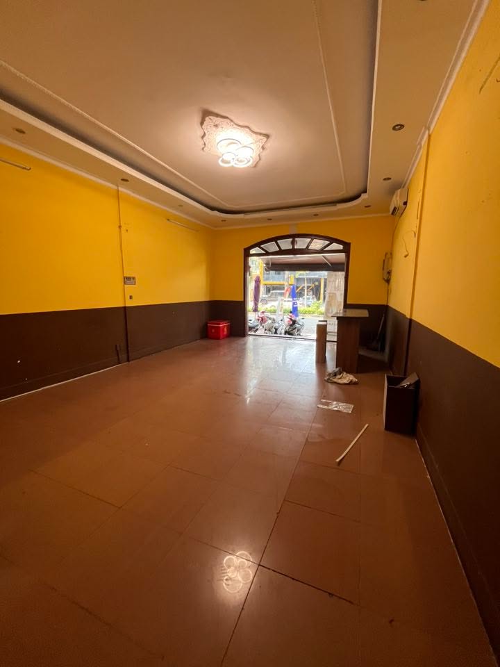Cho thuê mặt bằng kinh doanh Nguyễn Quý Đức, An Phú 100m² giá 25 triệu - Vị trí đắc địa cho mọi nhu cầu!