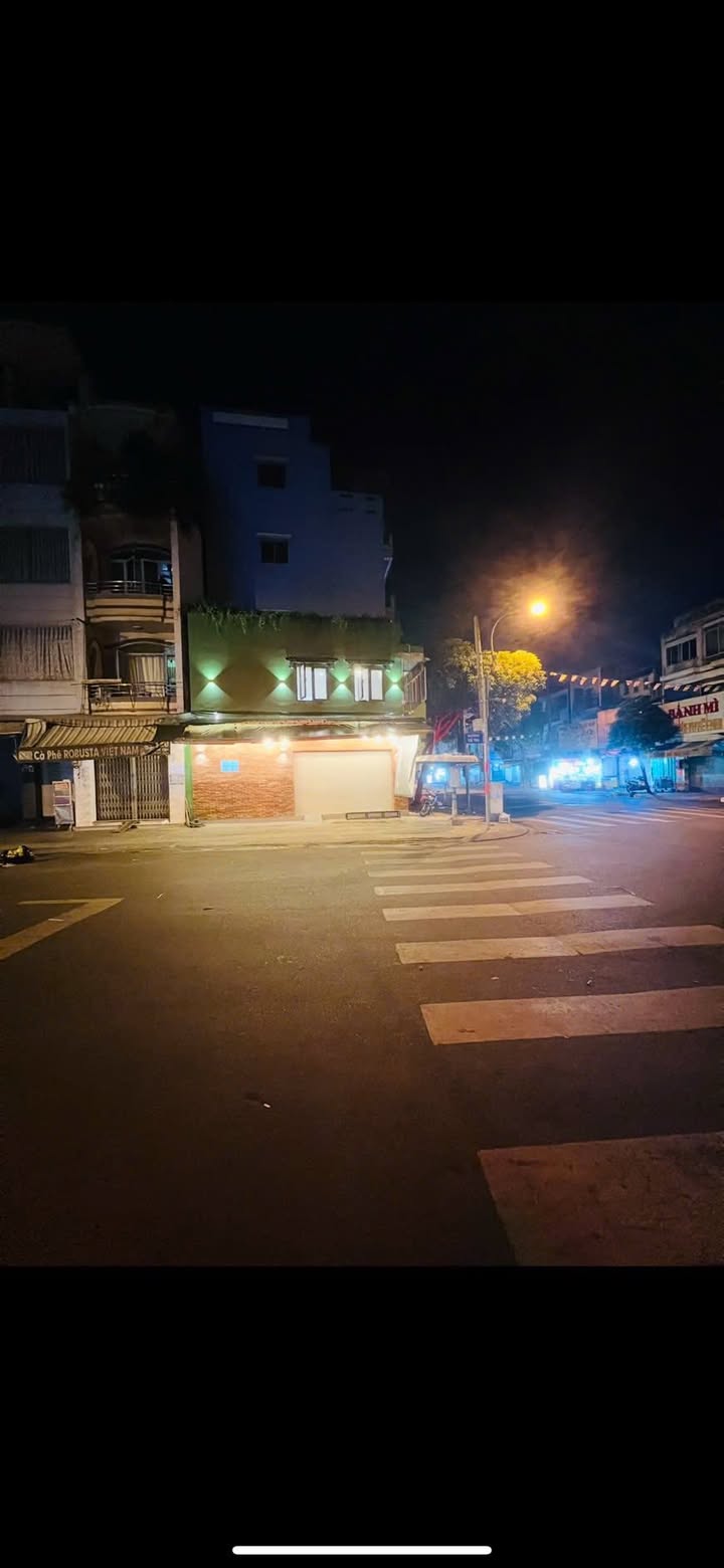 Cho thuê nhà nguyên căn mặt tiền Lãnh Binh Thăng, Quận 11 - Thích hợp kinh doanh mọi ngành nghề!