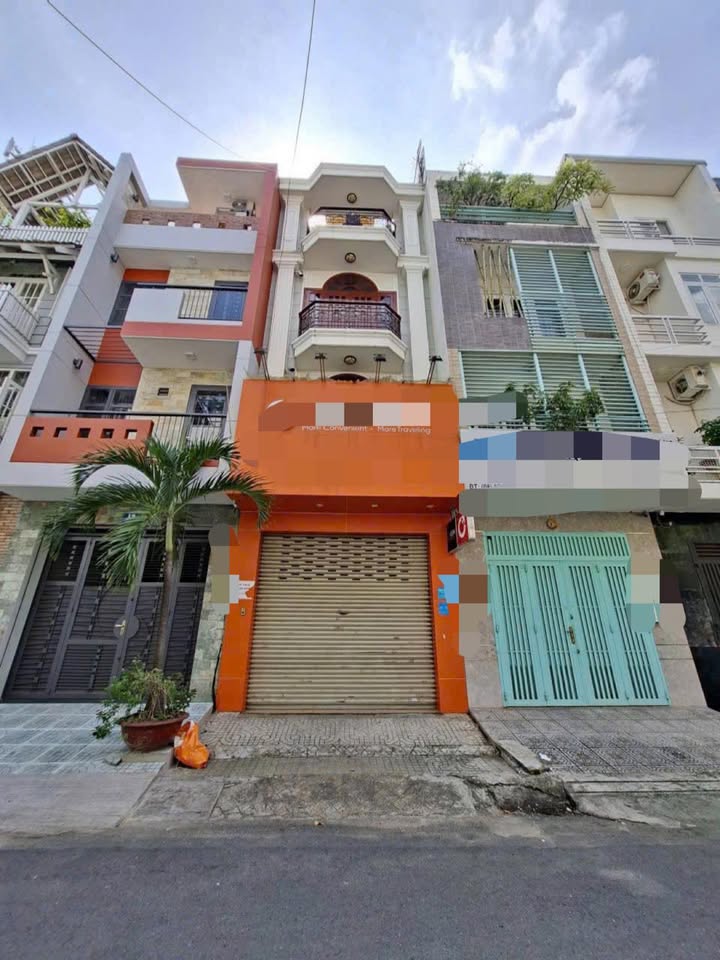 Nhà mặt tiền đường Hoa Hồng, Q.Phú Nhuận, 72m² giá 32 triệu/tháng - Cơ hội kinh doanh hấp dẫn!