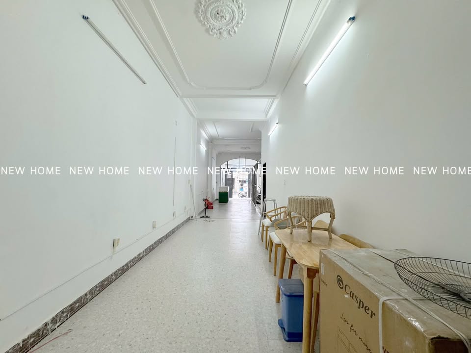 Cho thuê mặt bằng kinh doanh Hồ Bá Kiện Quận 10 - Diện tích 87m², mặt tiền sầm uất!