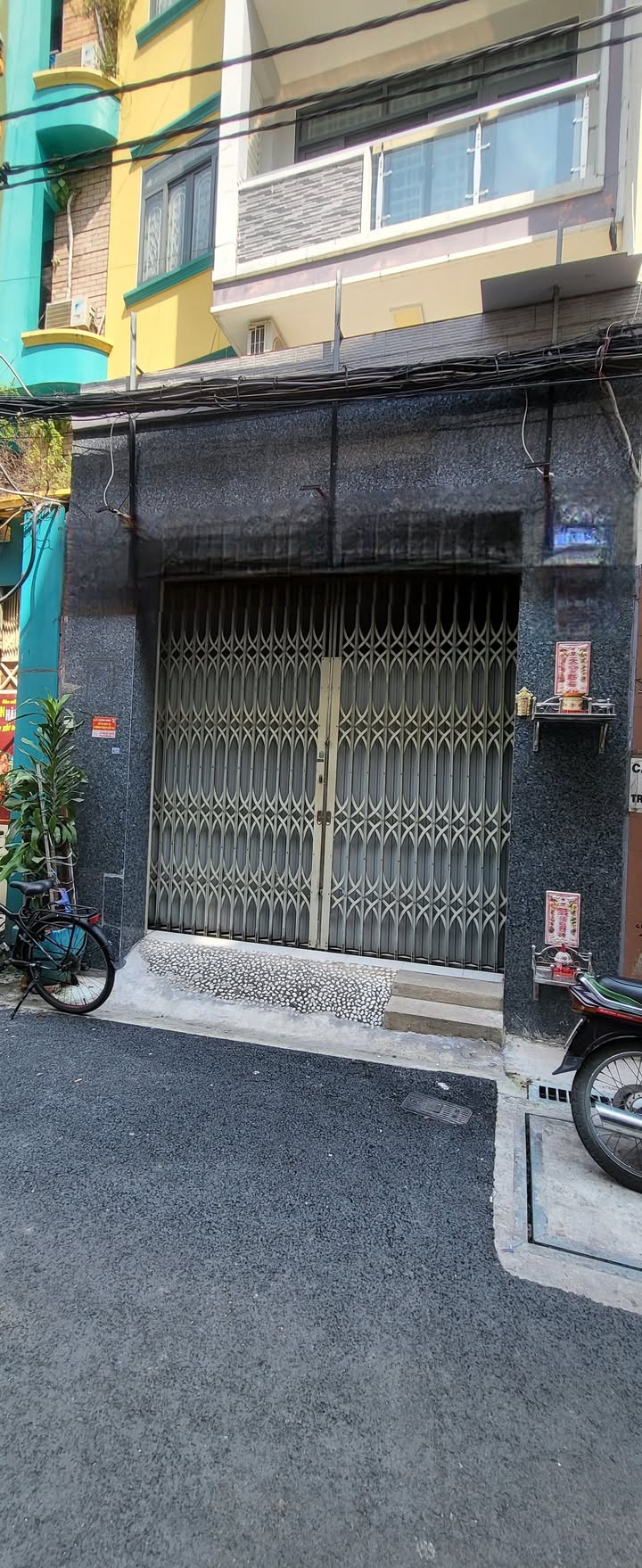 Cho thuê mặt bằng trệt đường Trần Hưng Đạo quận 1 - Diện tích 64m², Giá thỏa thuận hấp dẫn!