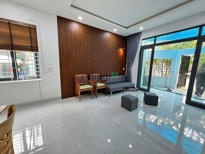 Bán nhà góc 2 mặt tiền 74m² tại Hòn Xện, Nha Trang - Chỉ 5.5 tỷ!