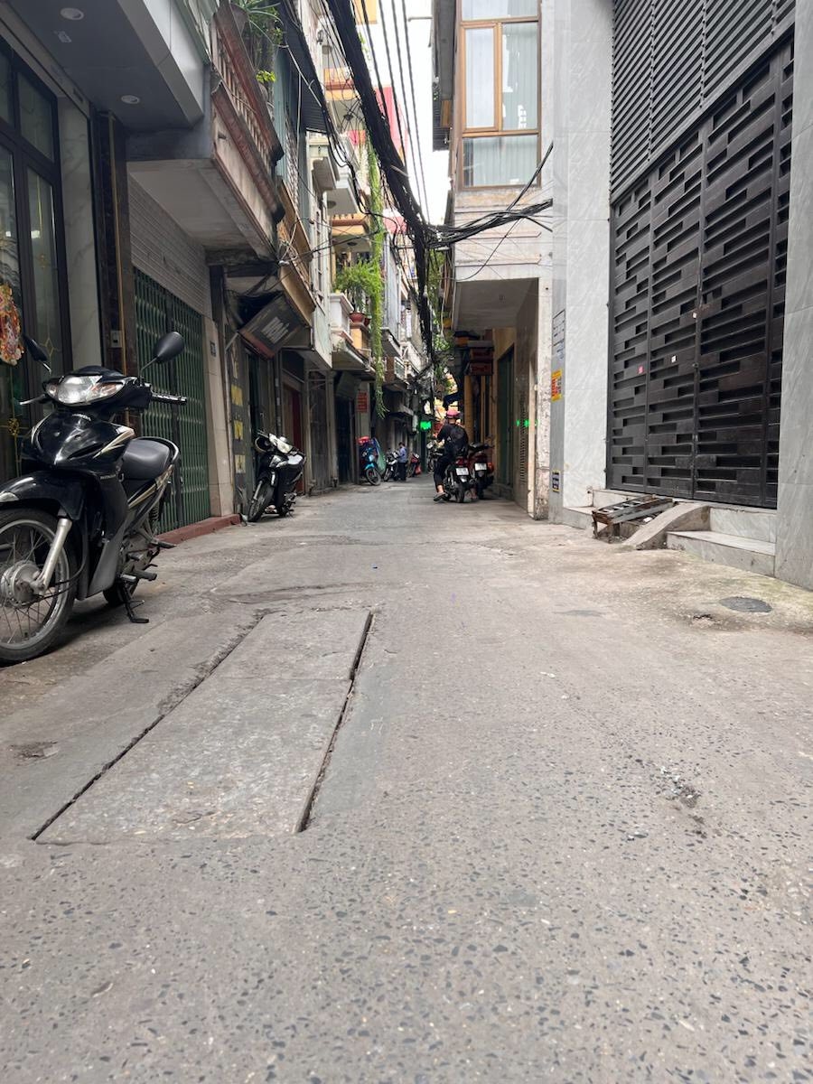 Bán nhà phố Minh Khai, Hoàng Mai 46m² giá 13.8 tỷ - Vị trí đẹp, kinh doanh sầm uất!