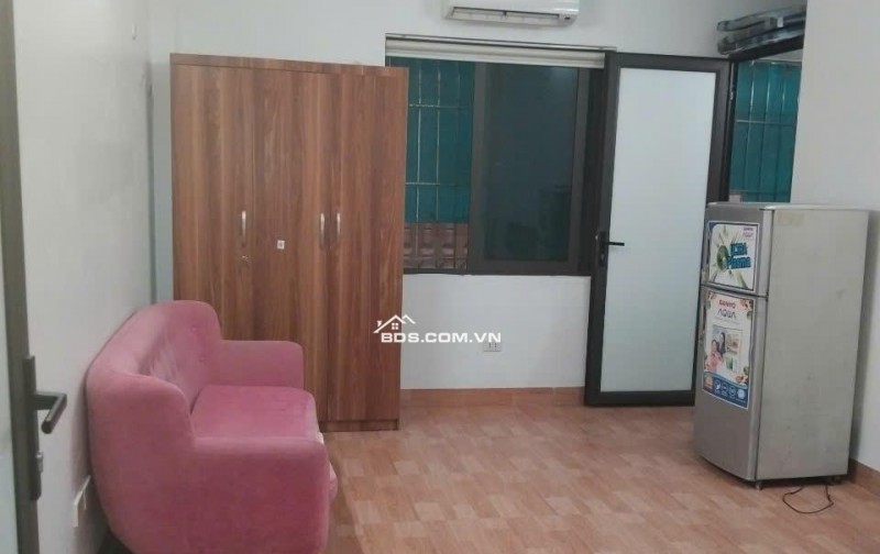 Phòng cho thuê ngõ 99 Trung Kính 30m² chỉ 5 triệu - Full đồ, thang máy