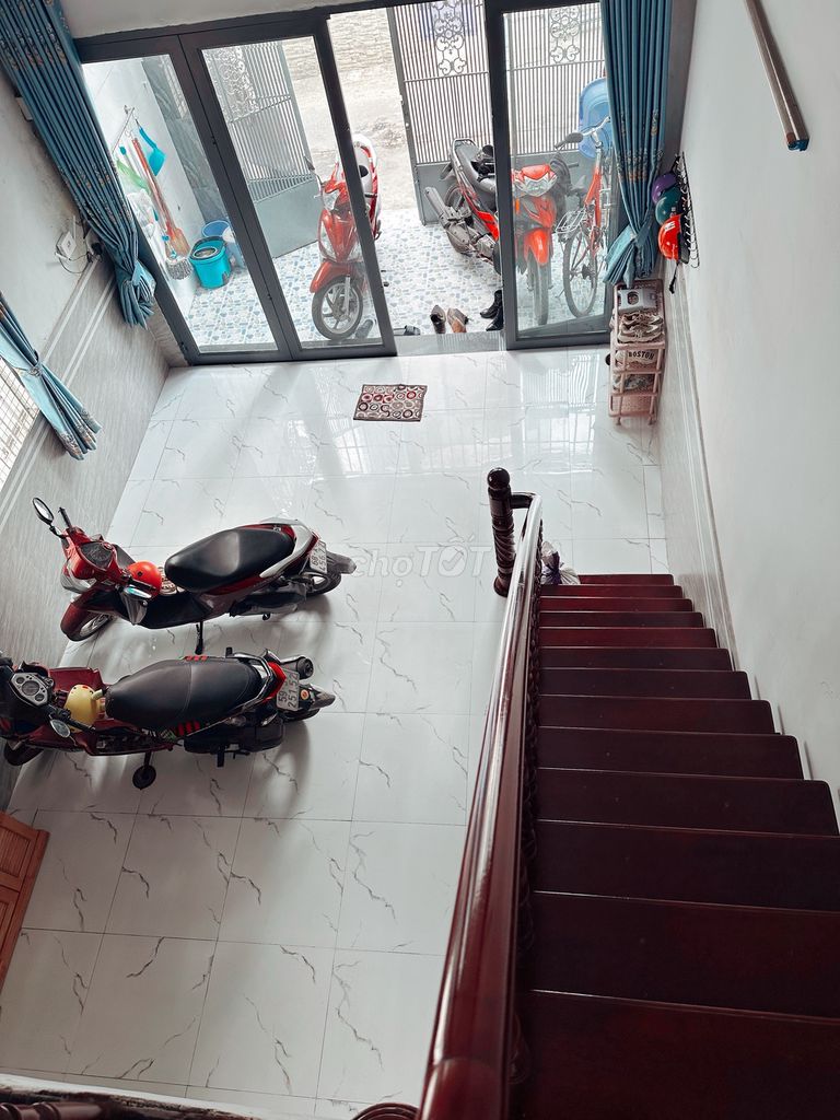 Nhà hẻm xe hơi Hoàng Hoa Thám 70m² giá 16 triệu - Sẵn sàng vào ở!