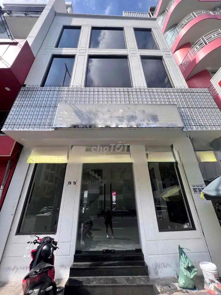 Nhà Mặt Tiền Nam Kỳ Khởi Nghĩa, Quận 3 - 48m² chỉ 70 triệu/tháng, Thích hợp kinh doanh!