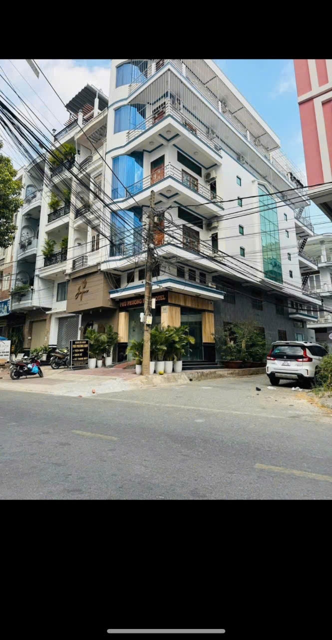 Bán nhà góc 3 mặt tiền Trần Quang Khải, Cái Khế, Cần Thơ - Doanh thu 100 triệu/tháng!