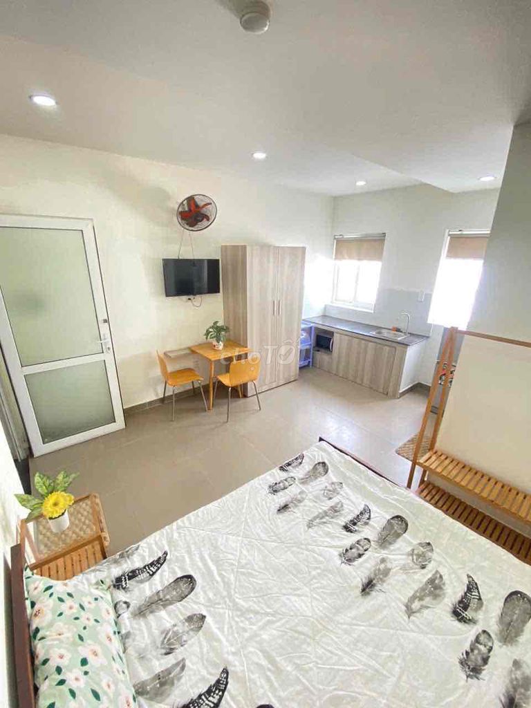 Studio cho thuê đường Ung Văn Khiêm 45m² giá 5.7 triệu - Cửa sổ trời thoáng mát!