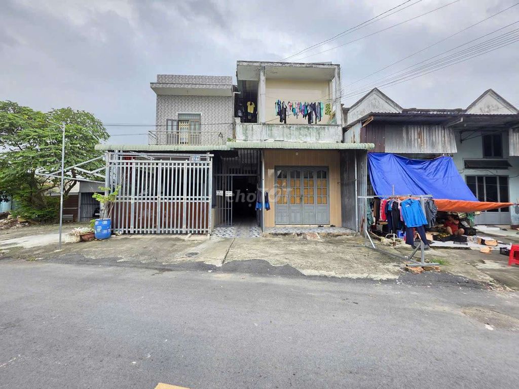 Nhà trọ 1 trệt 1 lầu 10x28m mặt tiền gần chợ Thông Dụng - Đầu tư sinh lời 35 triệu/tháng