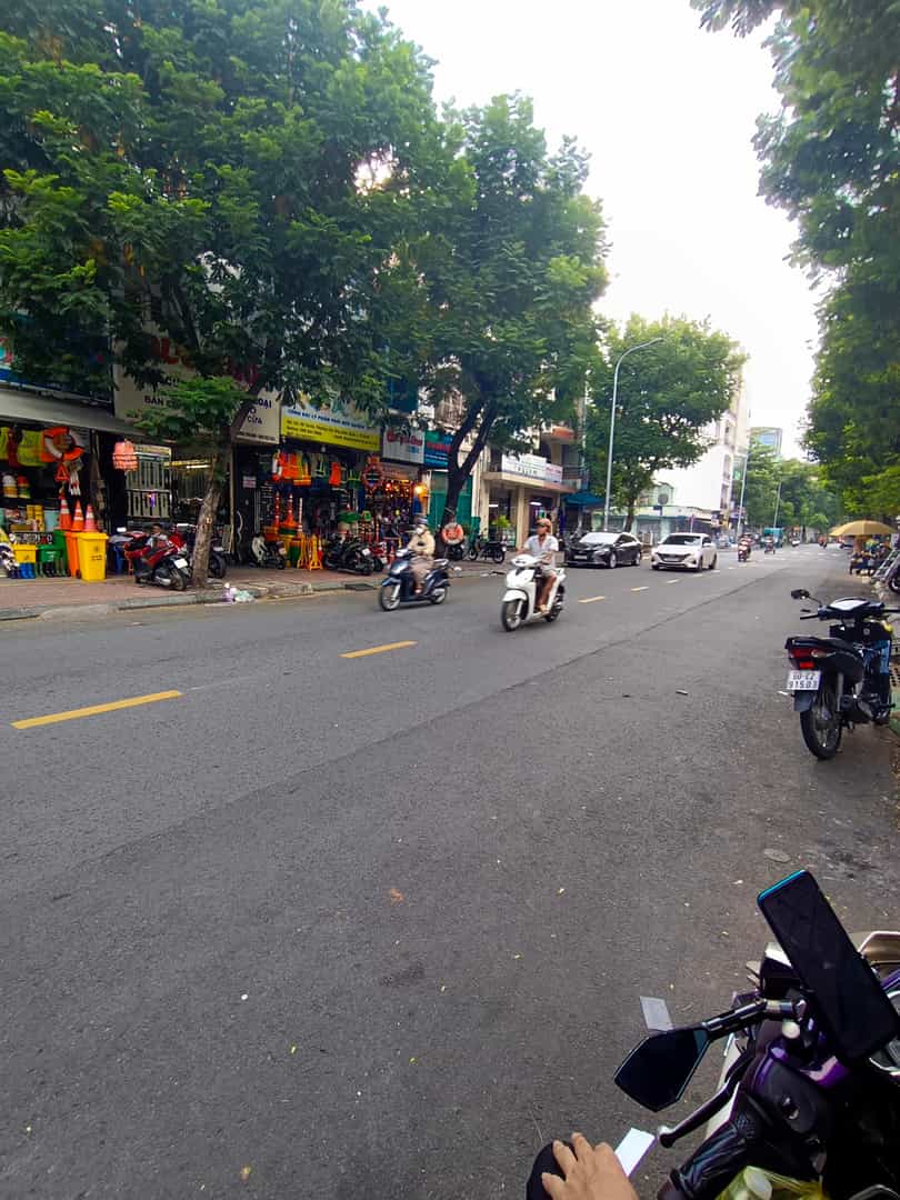 Nhà 2 mặt tiền Yersin, Quận 1 - 68m², 7 tầng, Giá 53 tỷ - Cơ hội đầu tư sinh lời!