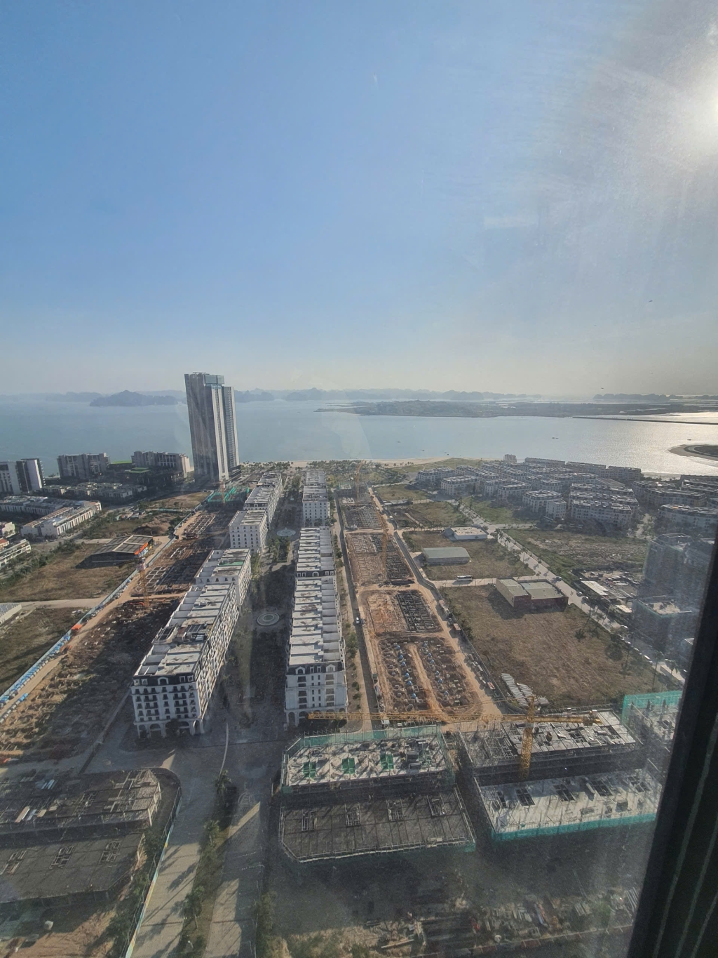 Căn hộ Duplex ICON40 Hạ Long 464m² giá 23 tỷ - View Vịnh di sản tuyệt đẹp!