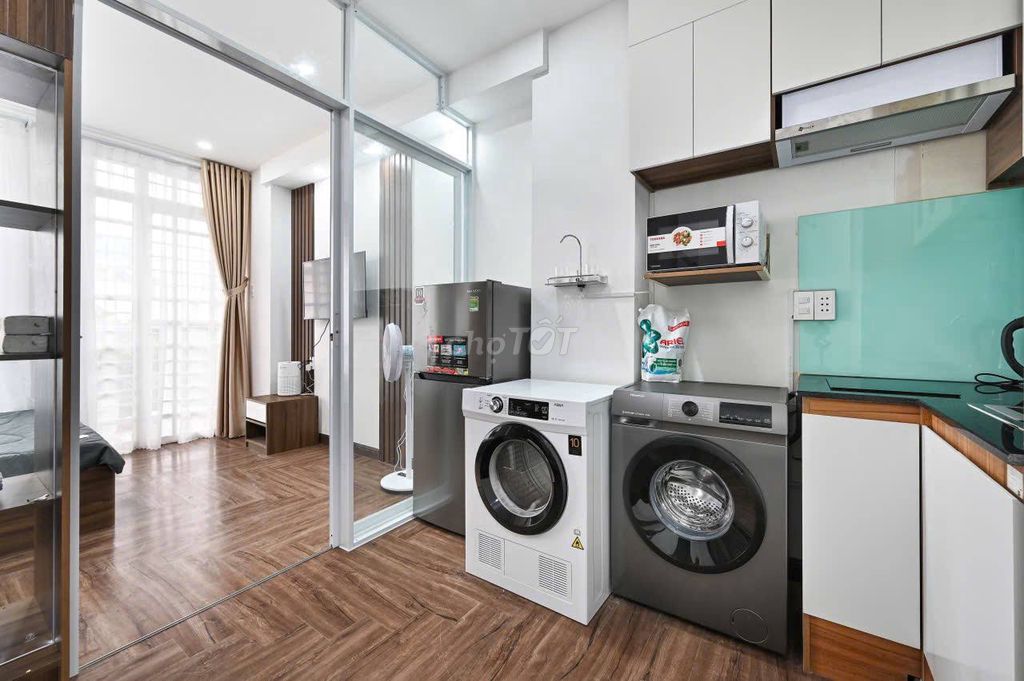 Cho thuê căn hộ 1PN quận 1 35m² giá 7.5 triệu - Ban công view đẹp, gần nhà thờ Đức Bà!