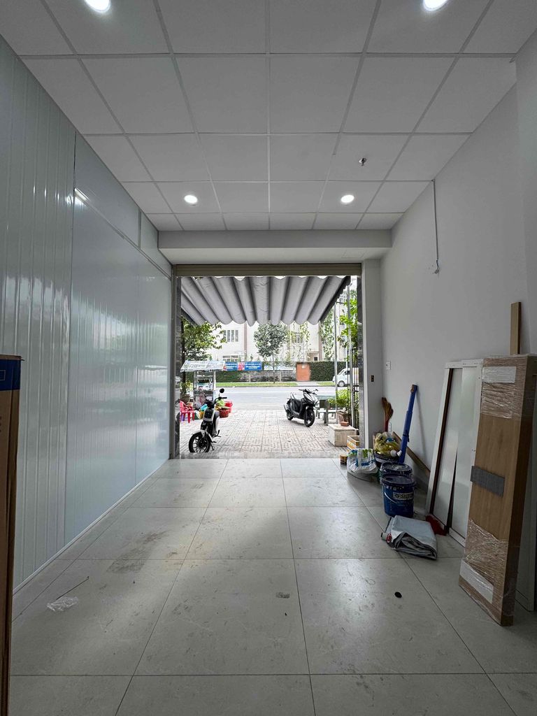 Cho thuê mặt bằng kinh doanh đường Bờ Bao, Tân Phú 35m² - Vào dùng ngay!