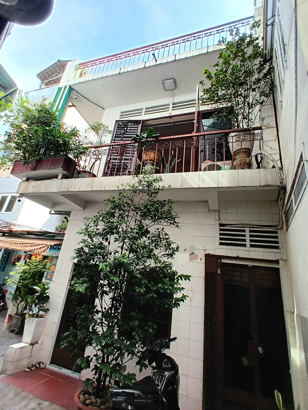 Bán nhà Q.10 căn góc 46m² giá 8 tỷ - Vuông vắn tài lộc, vị trí đắc địa!