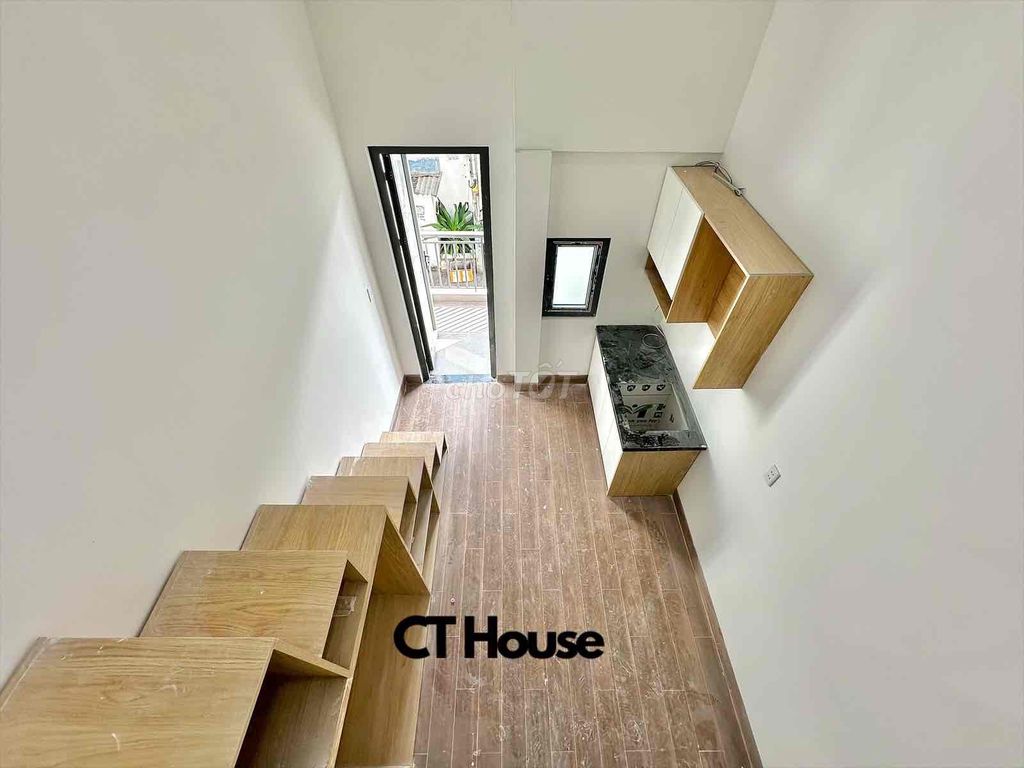 Căn hộ cho thuê tại Bùi Đình Tuý, 40m² giá 6 triệu - Ban công thoáng mát, tiện nghi đầy đủ!