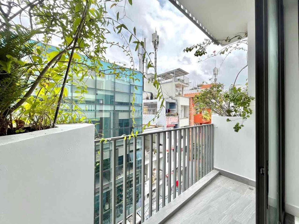 Căn hộ 1PN ban công 45m² tại Cách Mạng Tháng 8, Quận 3 - Giờ giấc tự do, không chung chủ!