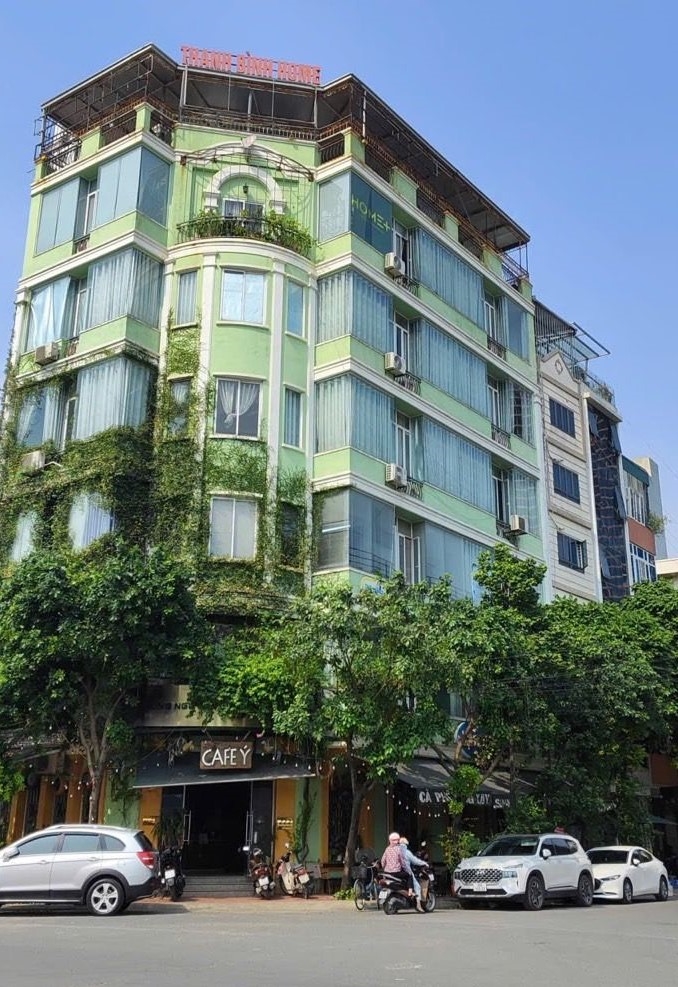 Bán nhà lô góc phố Nguyên Hồng 75m² giá 60 tỷ - Vị trí siêu hiếm, kinh doanh đỉnh!