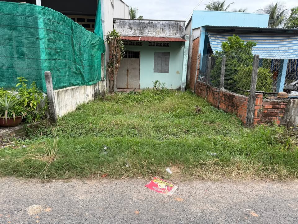 Đất mặt tiền nhựa lô 5 Chợ Cầy Xiêng, 161m² giá 598 triệu - Thương lượng linh hoạt!