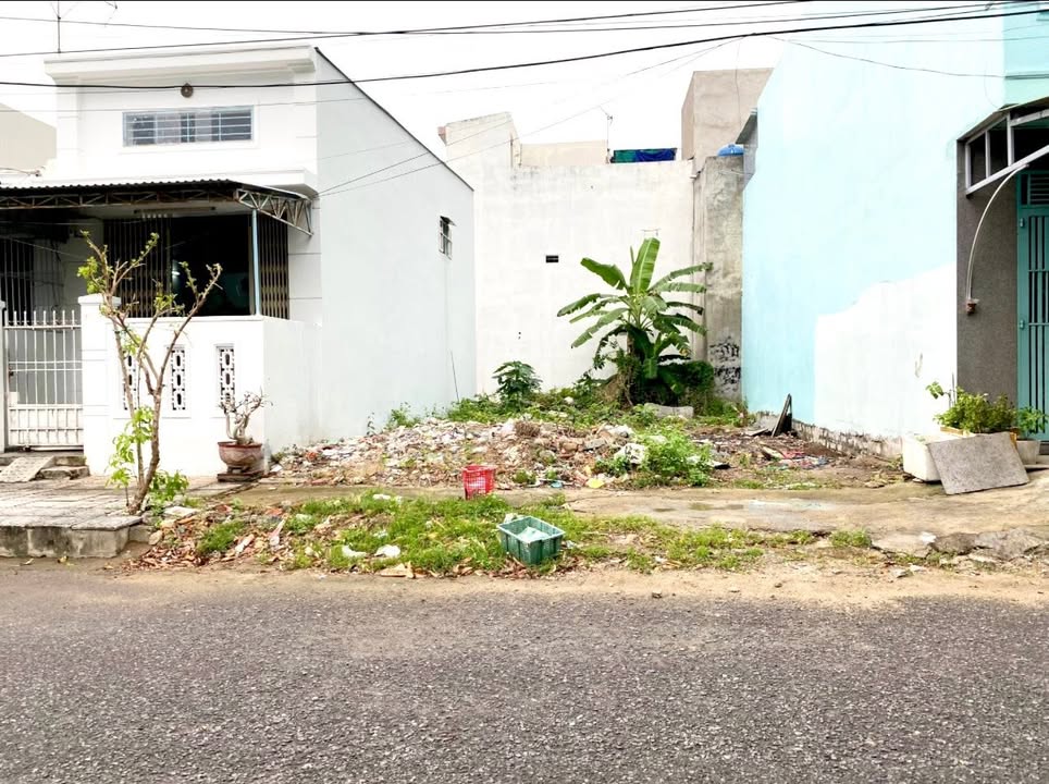 Nhà riêng Khu Dân Cư Hòn Xện Nha Trang 60m² giá 4.6 tỷ - Cách Bãi Biển chỉ 500m!