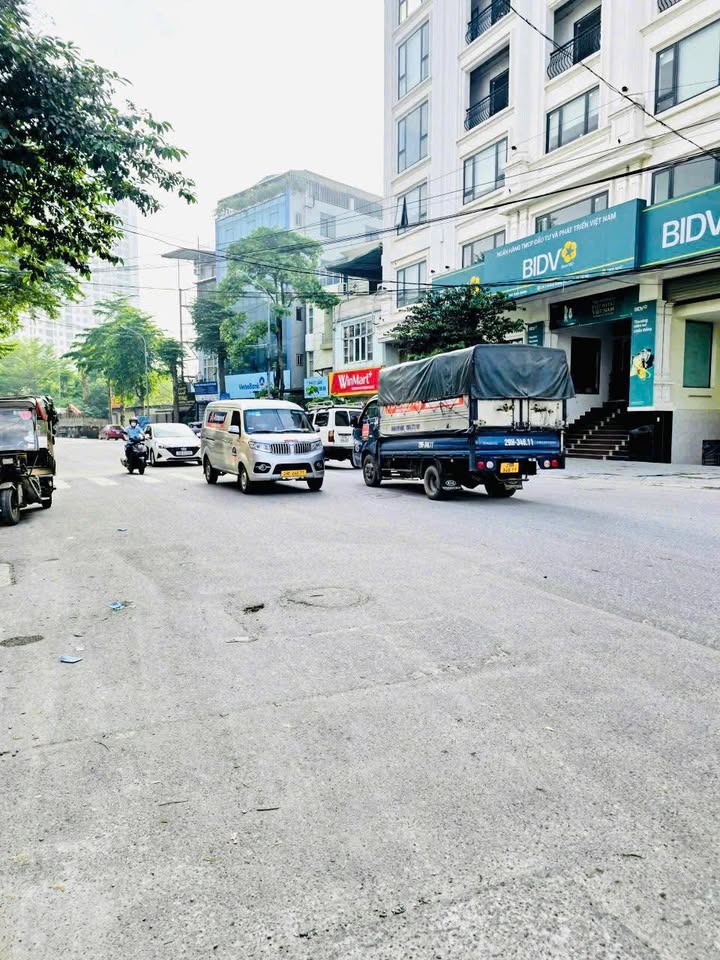 Bán gấp Mặt phố Ngọc Hồi 70m² giá 21 tỷ - Kinh doanh sầm uất
