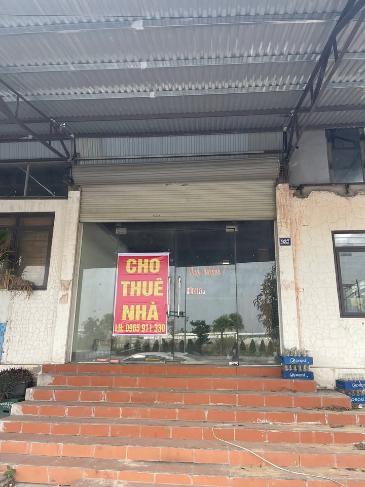 Cho thuê văn phòng tại Hạ Long 330m² giá 20 triệu - Vị trí đắc địa gần ngã tư Ao Cá!