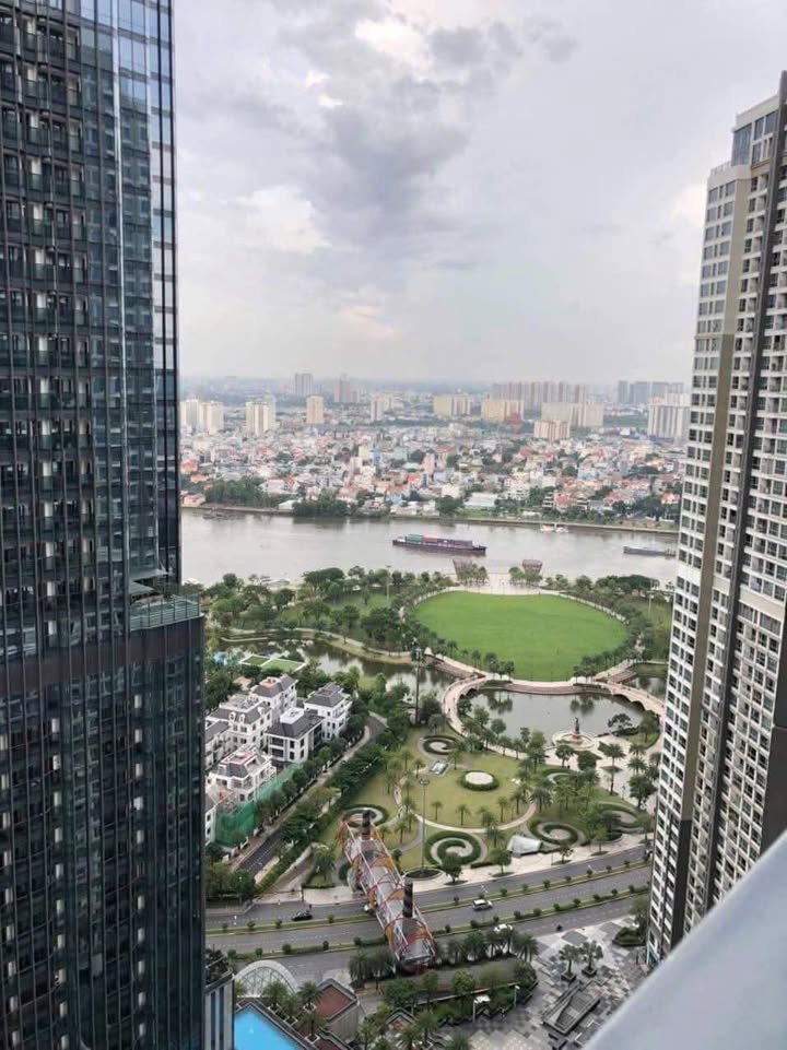 Căn hộ Landmark 81 quận Bình Thạnh 3PN giá 32 triệu - View sông tuyệt đẹp, trống ngay!
