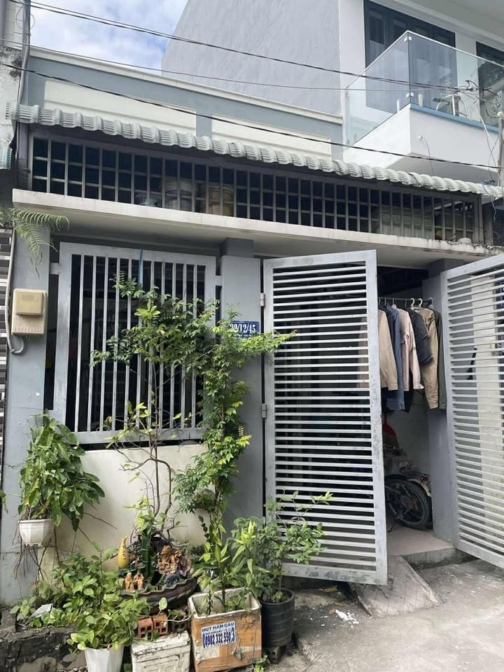 Nhà 2 tầng đẹp hẻm ô tô Phú Hữu 56m² giá 3.75 tỷ - Sẵn sàng vào ở ngay!