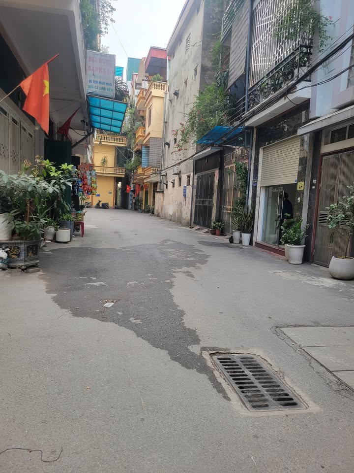 Nhà góc 3 mặt thoáng tại Phùng Khoang 46m² giá 15 tỷ - Cần bán gấp!