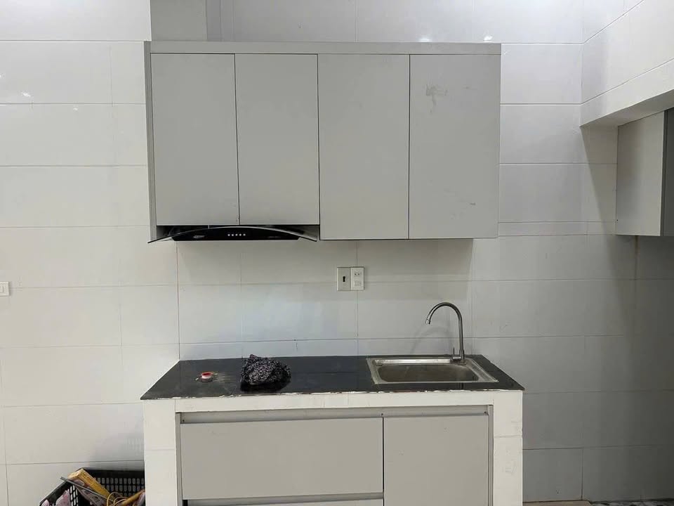 Nhà cho thuê Khối 5 Quán Bàu 90m² giá 4.5 triệu - Nội thất đầy đủ, tiện nghi!
