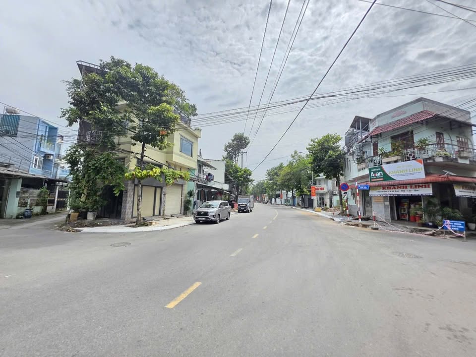 Đất mặt tiền Nguyễn Hữu Cảnh, Dĩ An 392.9m² giá 17 tỷ - Vị trí đắc địa kinh doanh