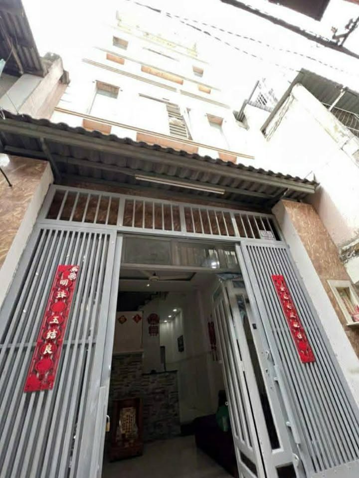 Nhà hẻm Phạm Văn Chí, Quận 6, 35.8m² giá 5.8 tỷ - Đầu tư sinh lời ngay!