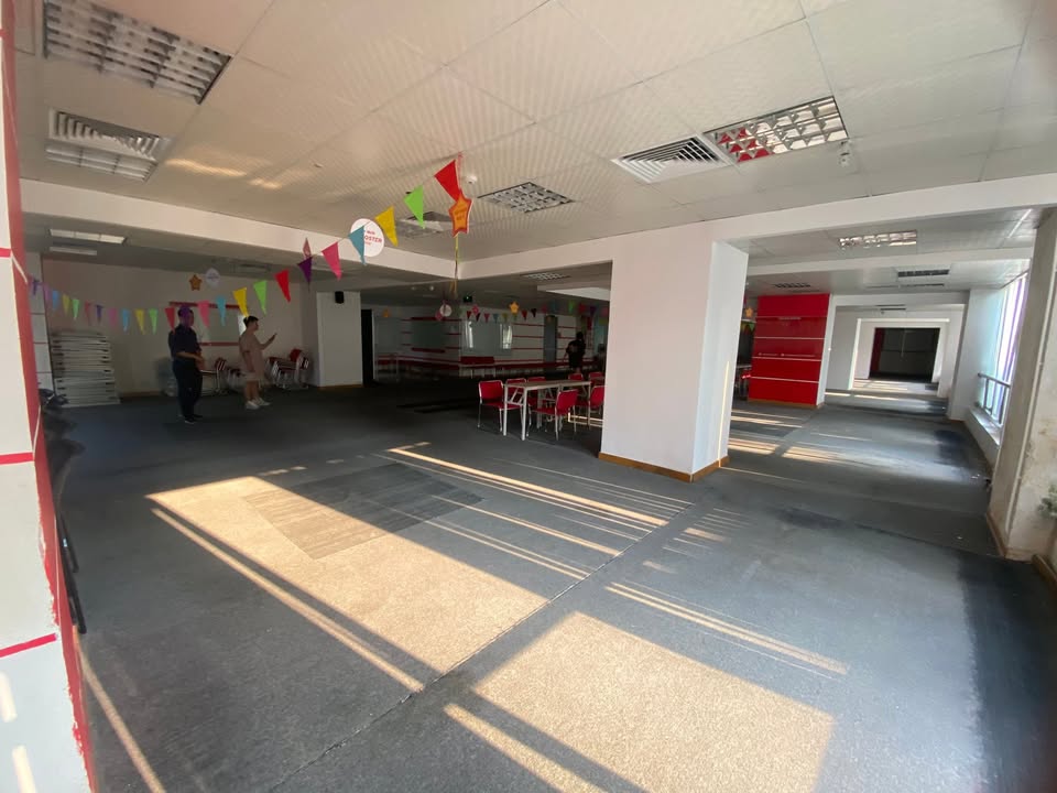 Cho thuê sàn văn phòng Ngọc Khánh - Ba Đình 520m² - Mặt tiền 30m, vị trí đắc địa!