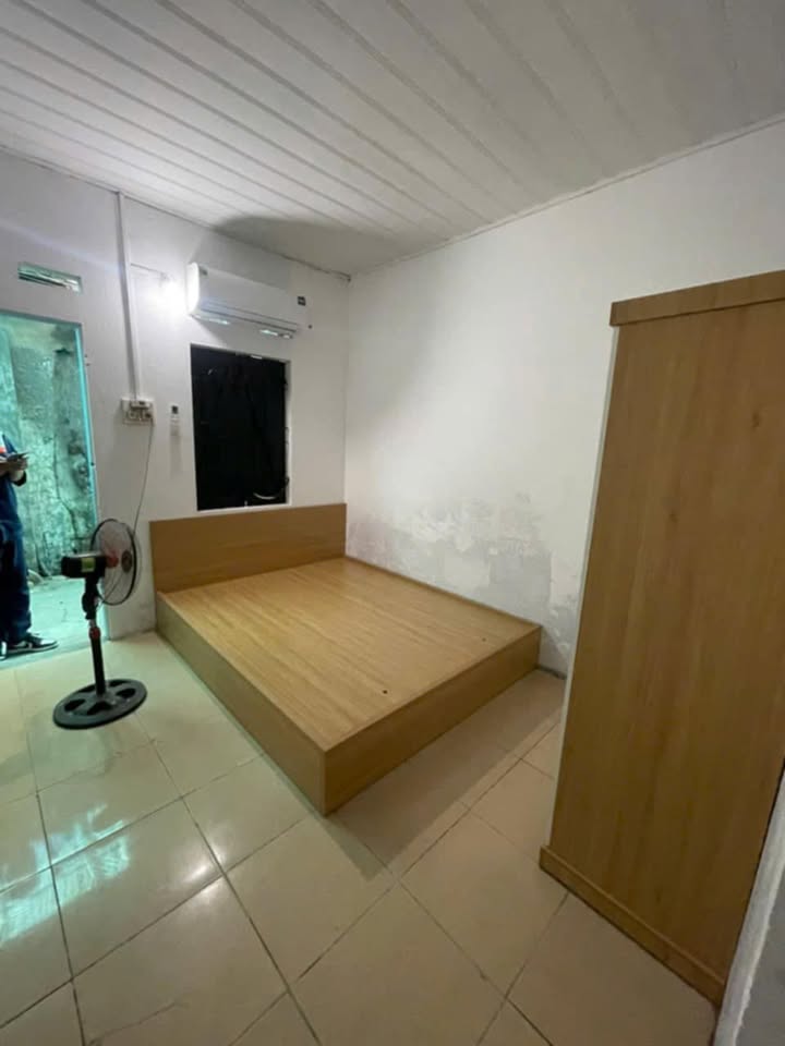 Phòng trọ khép kín 313 ngõ 68 Phú Diễn giá 2.2 triệu - Thoáng mát, tiện nghi đầy đủ!