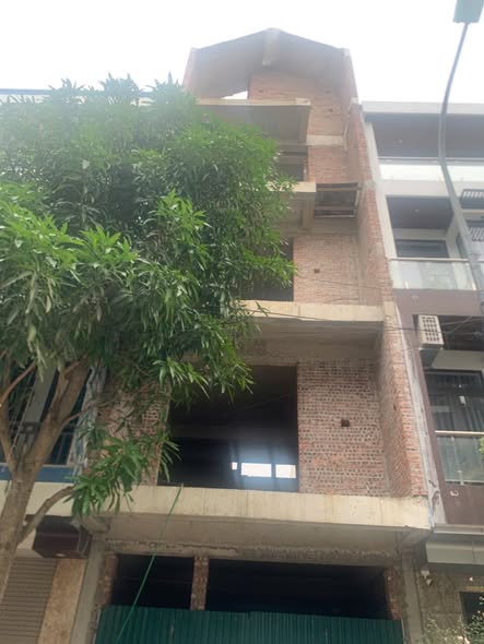 Nhà xây thô 2125 Đông Vệ 80m² giá 5.15 tỷ - Hướng Tây Bắc